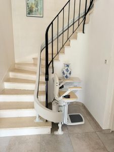 SÉRÉNITÉ MONTE-ESCALIER - INSTALLATION ACORN1