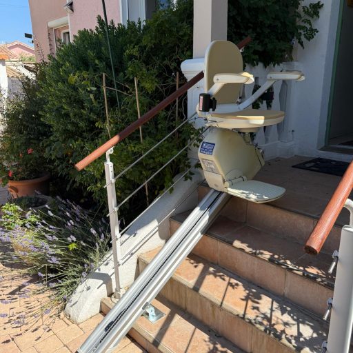 SÉRÉNITÉ MONTE-ESCALIER - INSTALLATION ACORN13